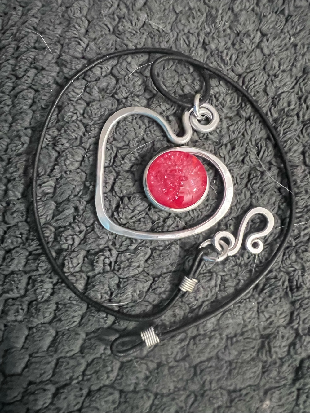Red Heart Beauty! An authentic the artist Jay Masterpiece!